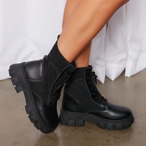BRAND NEW COMBAT BOOTS